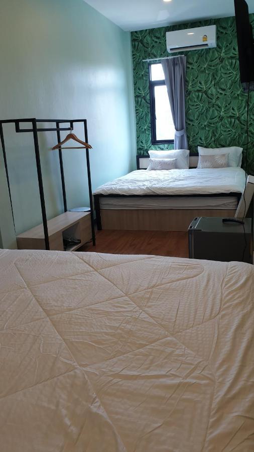 Nature Village Hostel 방콕 외부 사진